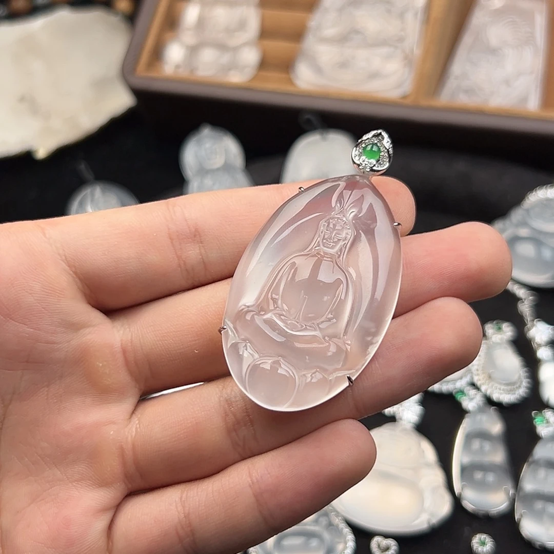 石英质玉银S925镀金镶嵌颈饰点翠圆牌观音