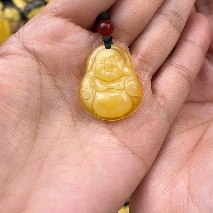 琥珀未镶嵌颈饰琥珀