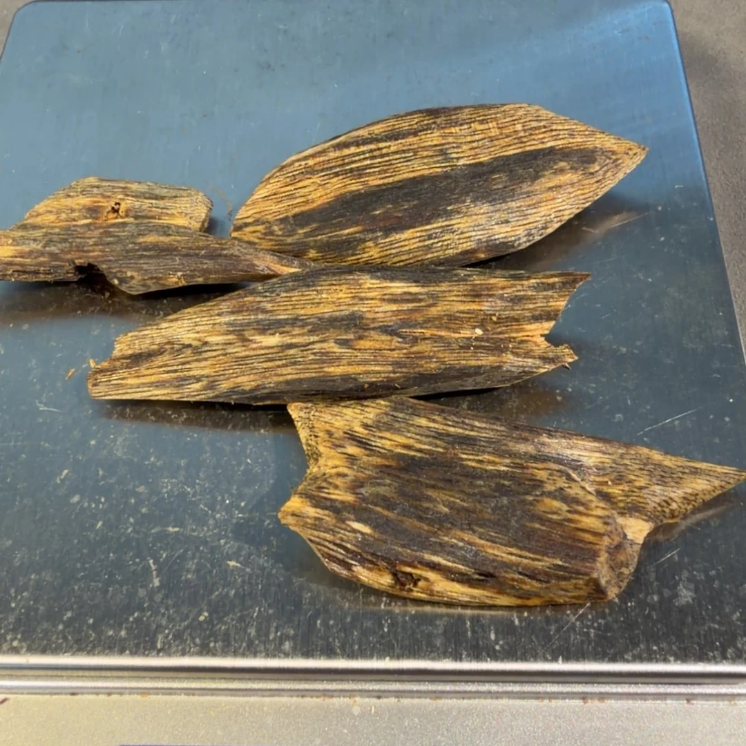 沉香沉香碎屑颗粒料12克