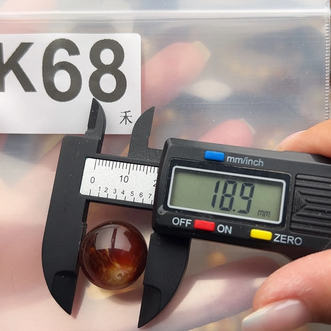 未镶嵌琥珀裸石18