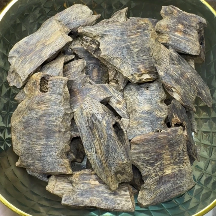 达****扇子乌身圆叶块料子
