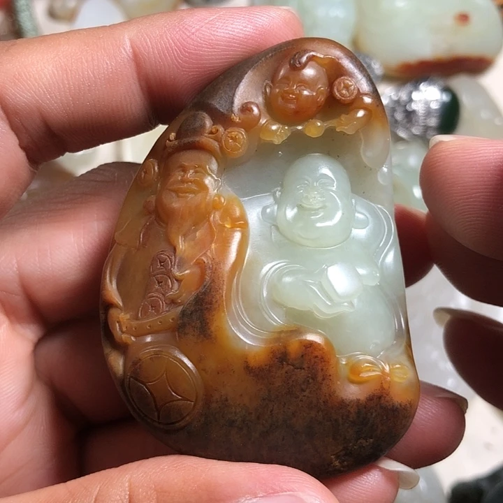 颈饰未镶嵌和田玉（子料）