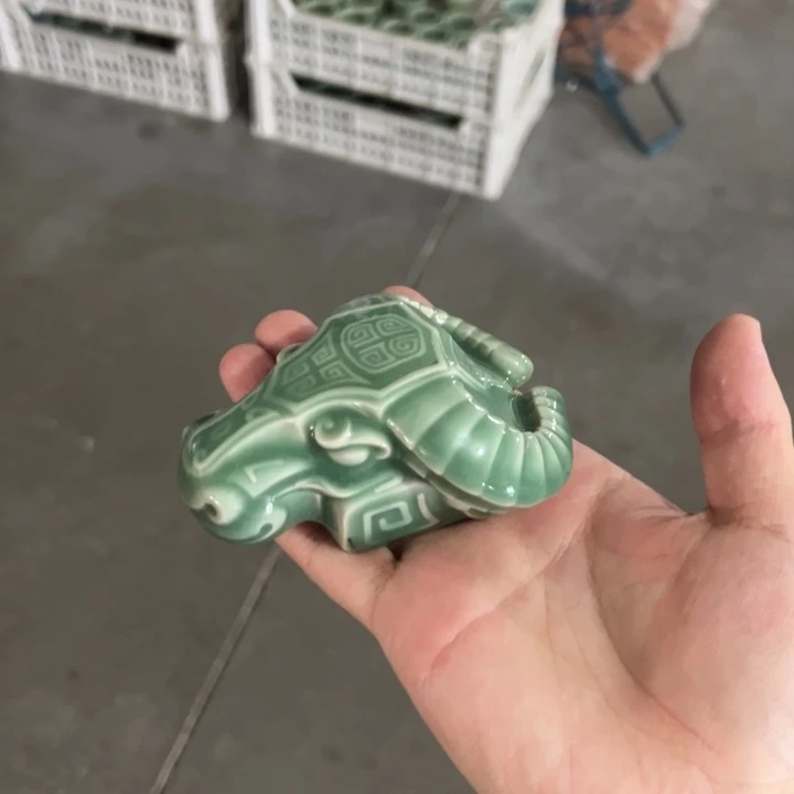 青瓷微瑕浮力特价