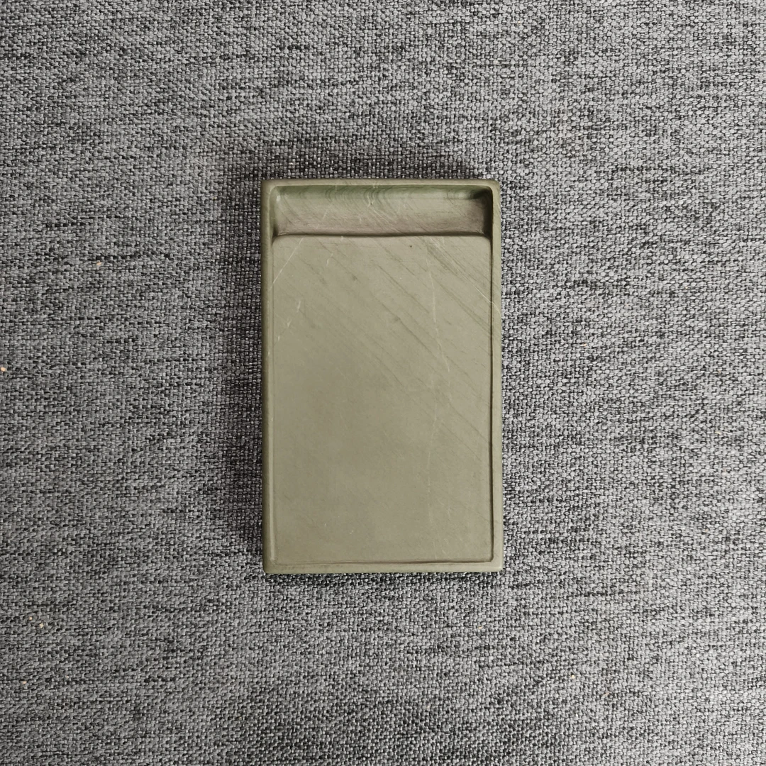 老坑洮砚，喇嘛崖老坑鸭头绿手工小门字砚，尺寸9.1*5.5*0.9厘米