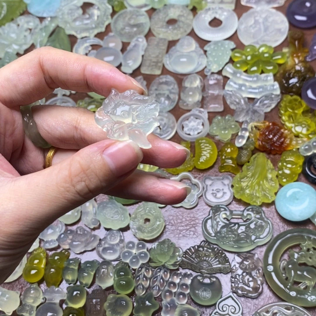 蛇纹石玉合金项链