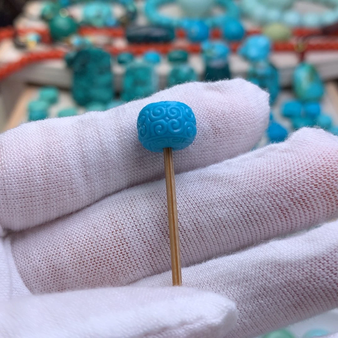 绿松石未镶嵌珠宝奇石