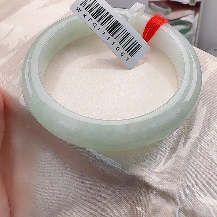 翡翠未镶嵌手镯60-1061