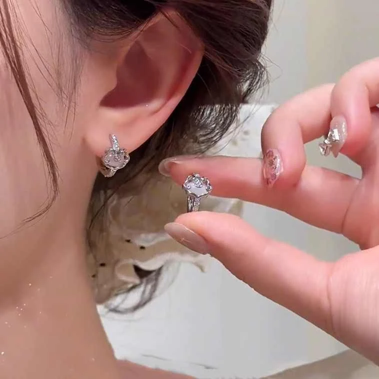铜合金耳饰 轻奢国风猫眼石如意平安锁耳扣女小众设计感精致百搭