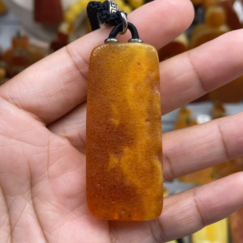 【闪购商品】琥珀颈饰未镶嵌