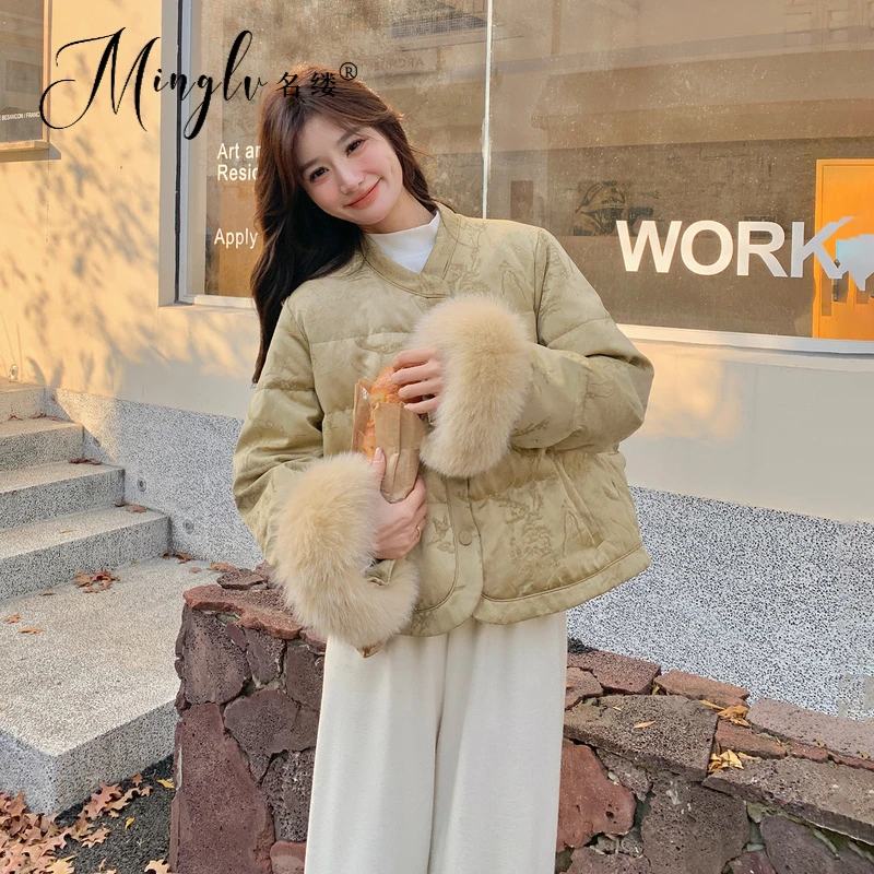 黄色毛绒绒拼接国风羽绒服时尚短款2025冬季新款新中式设计感外套