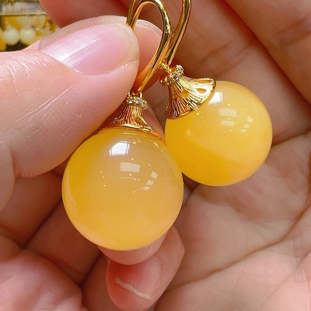 未镶嵌琥珀珠宝奇石