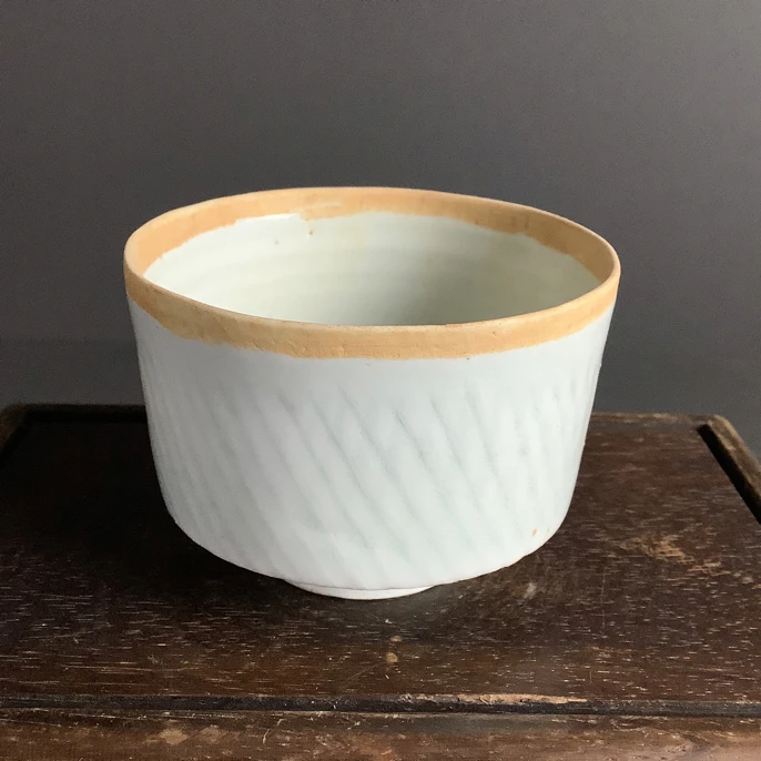 景德镇陶瓷湖田青白釉刻花芒口杯高6