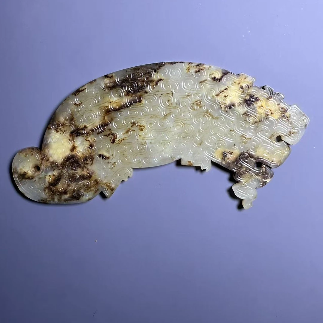 和田玉，虎形玉片