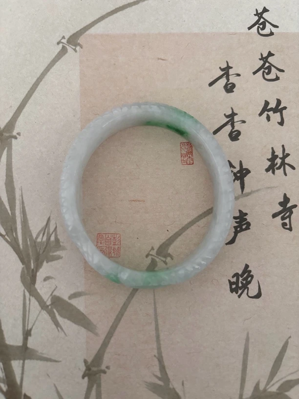 X910-五三加双耳挂翠雕花贵妃缅甸翡翠手镯时尚