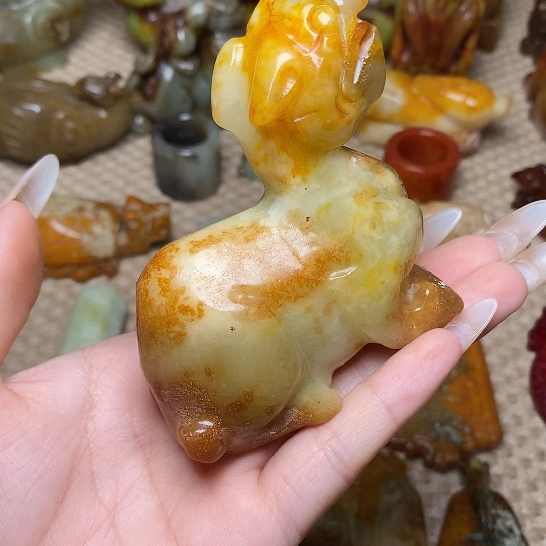 未镶嵌蛇纹石玉颈饰