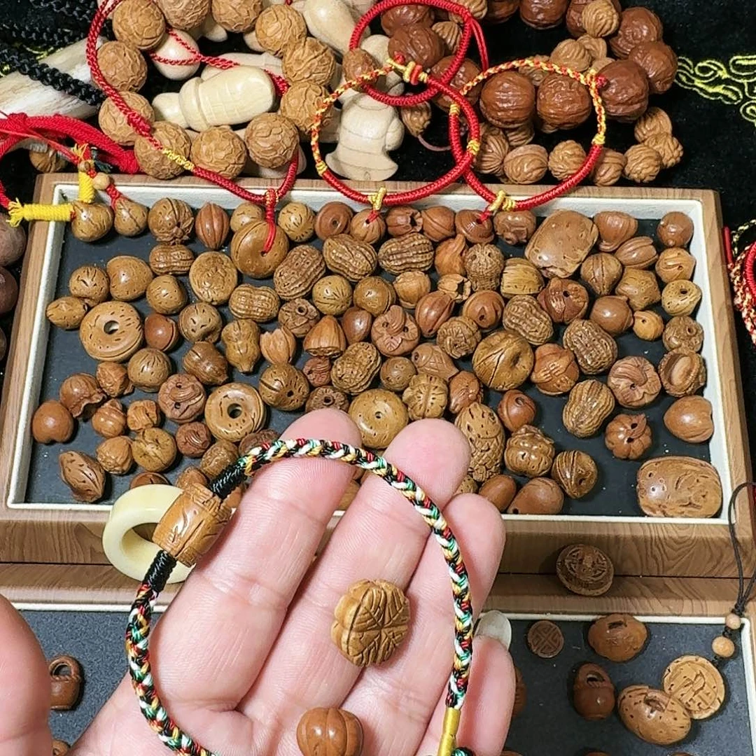 桃核把件我***群四叶草