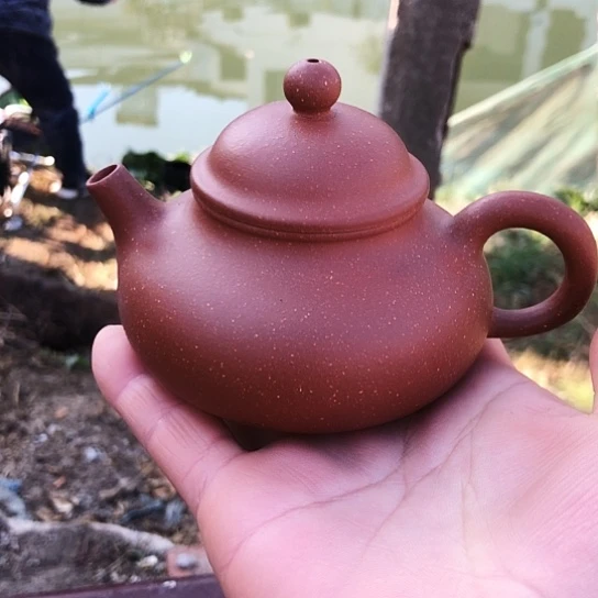 紫砂茶壶将坡泥容天180豪升左右