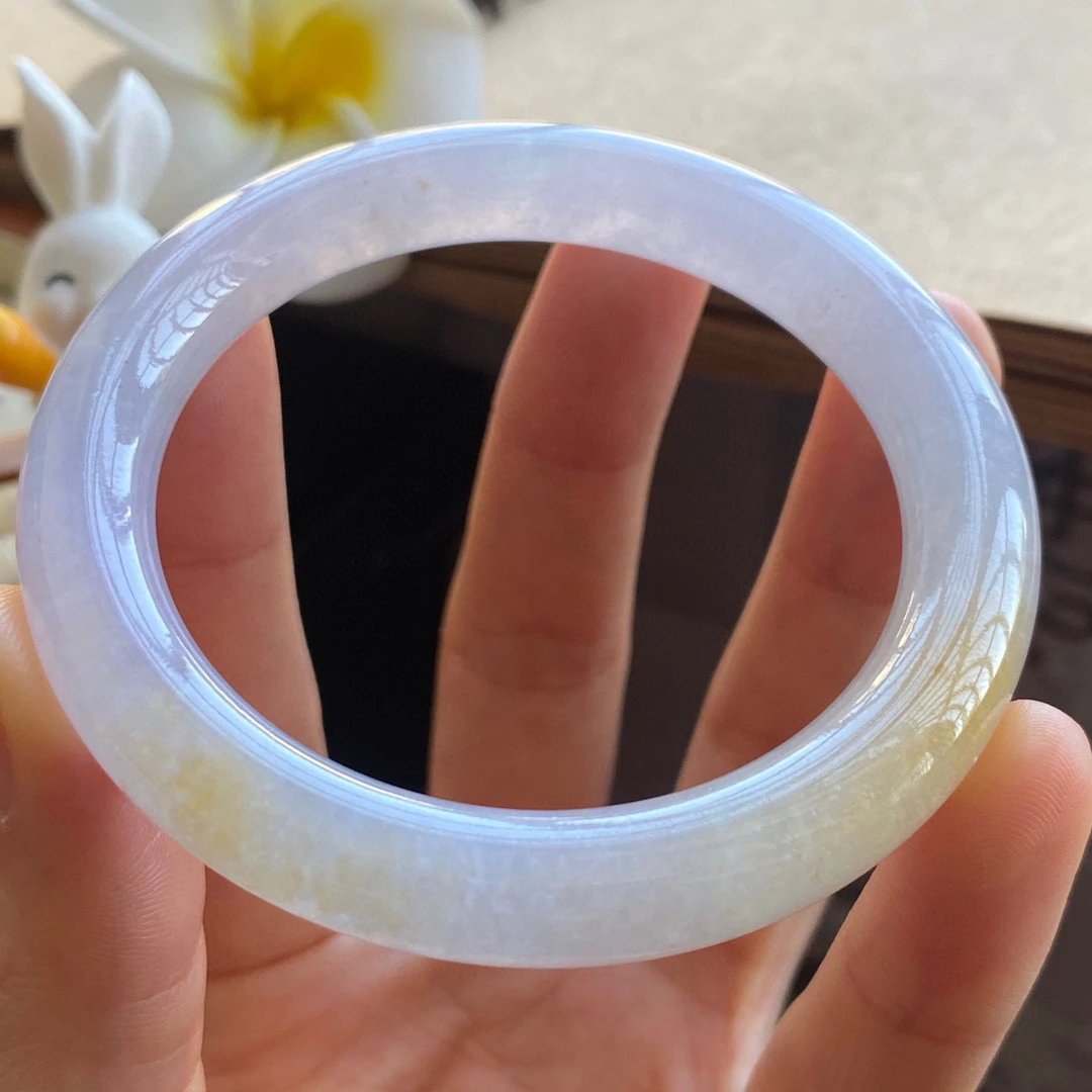 2.20批872号手镯52.6-9.3-9 淡黄色自带古典的韵味！温婉柔美！