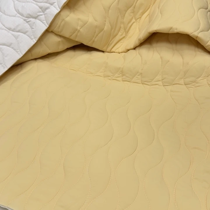 无纺布3米夹棉面料