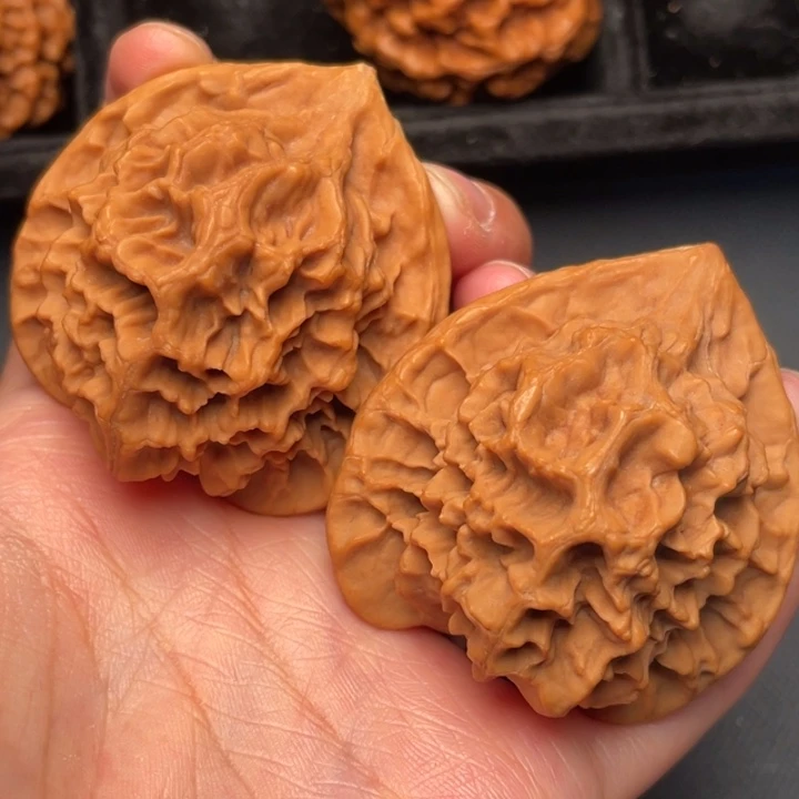 吊坠文玩核桃秦岭野生核桃文玩