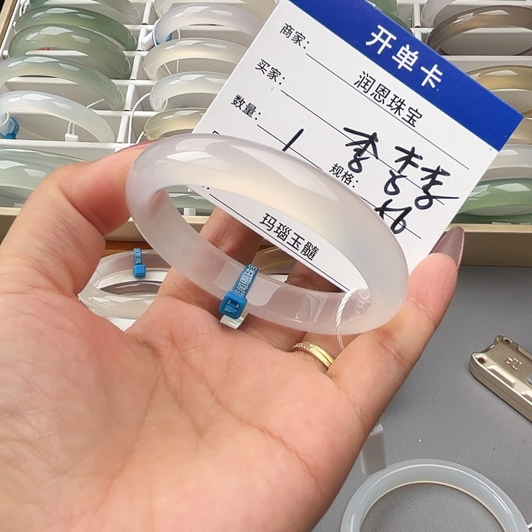 玛瑙/玉髓手镯未镶嵌李*李56