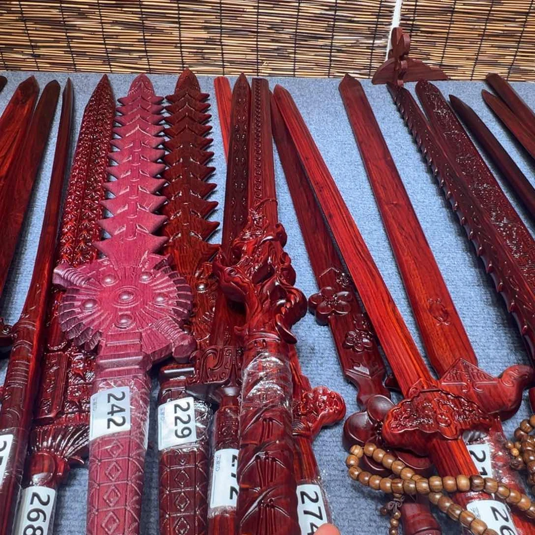 非洲紫檀（红花梨）我**身微瑕千秋