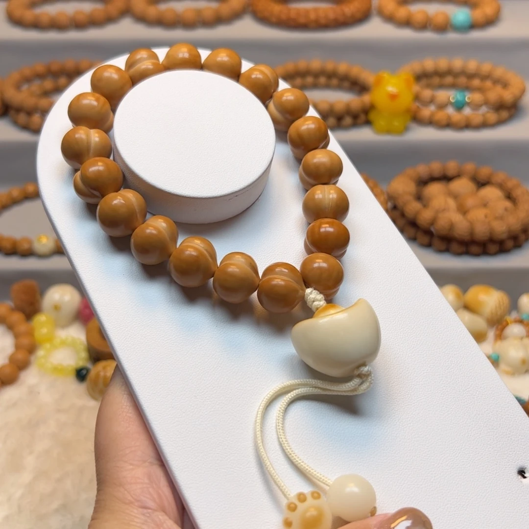 猴头核桃手串15➕屁桃