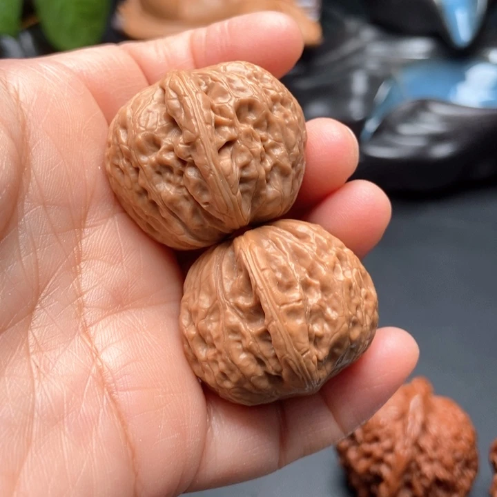 文玩核桃把件铁锤