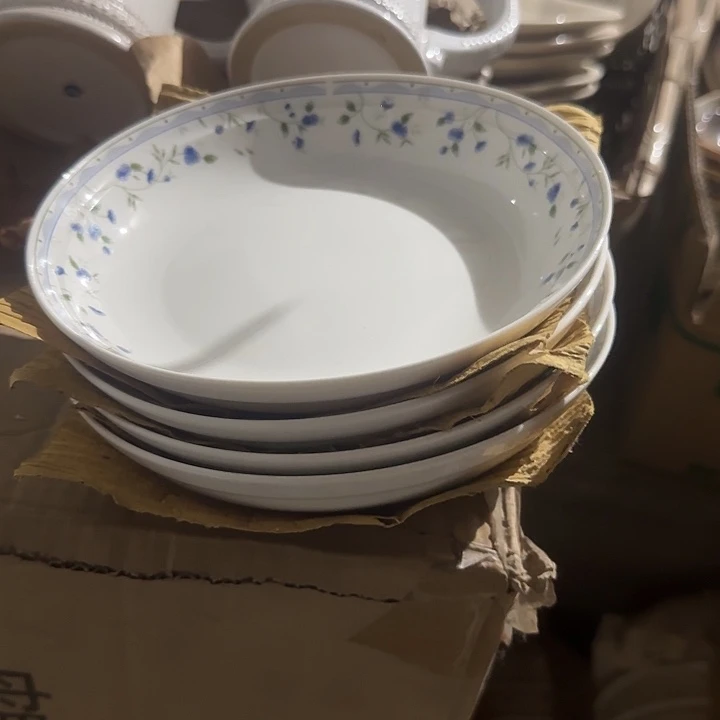 瓷片陶瓷盘子碗啥都有口径18高度3