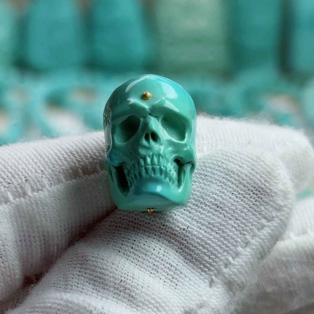 绿松石未镶嵌珠宝奇石