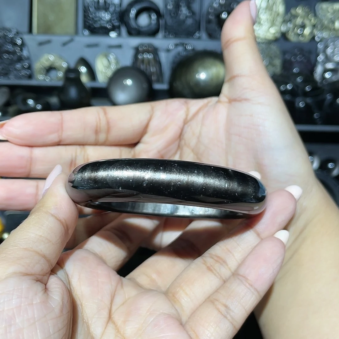 【闪购商品】未镶嵌黑曜岩手镯反****任