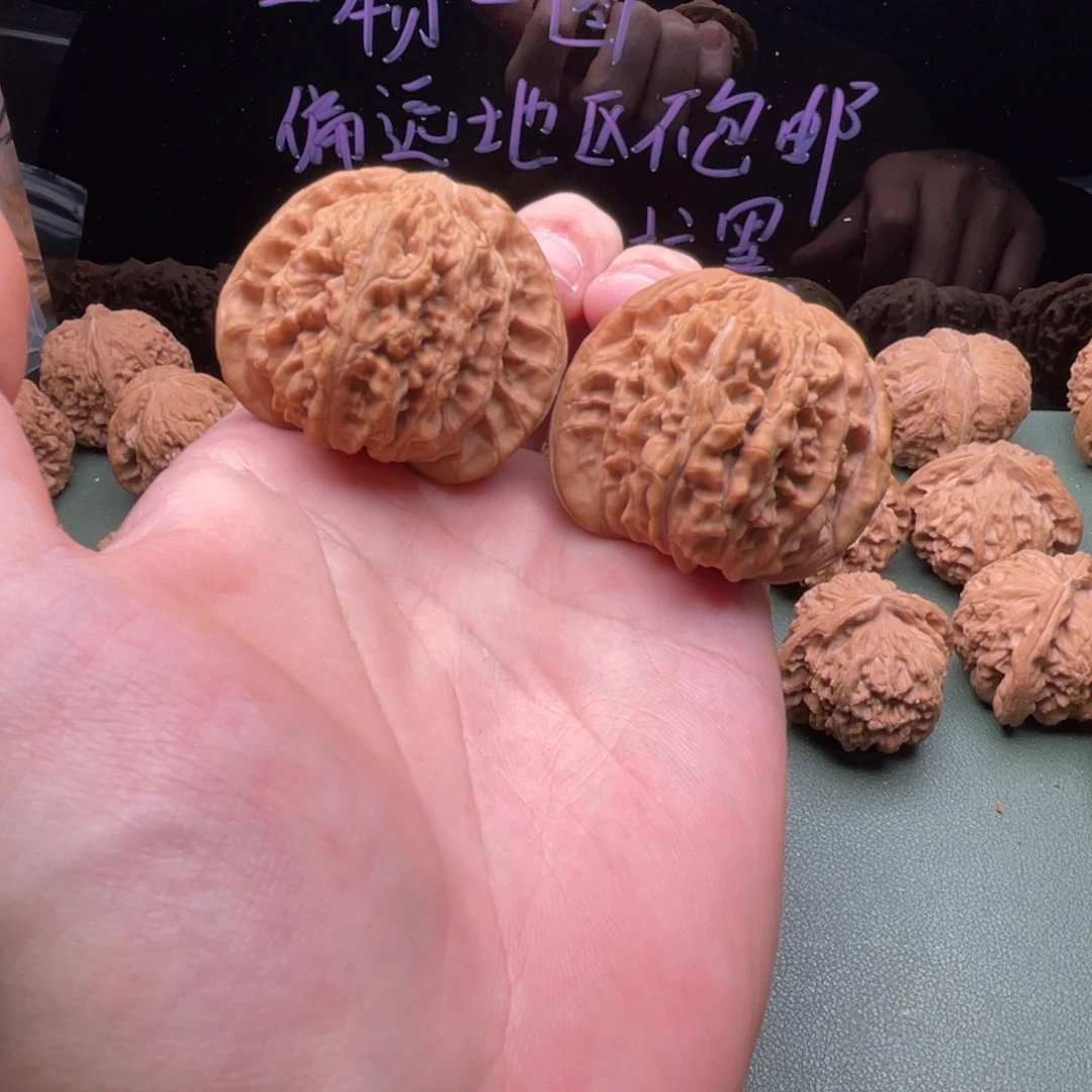 把件核桃43全品四座楼