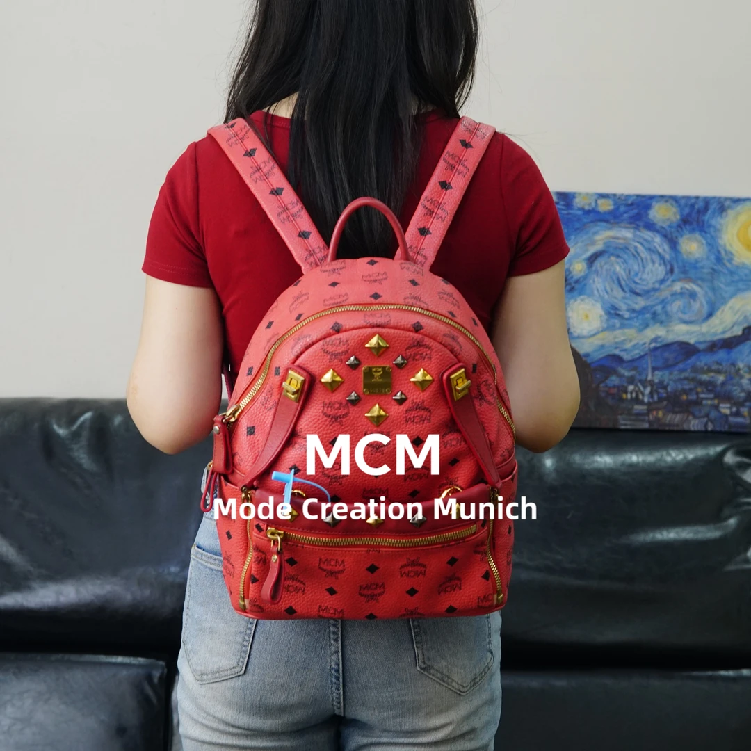 95新 MCM 玫红色双肩包/FYAR05602039/2039