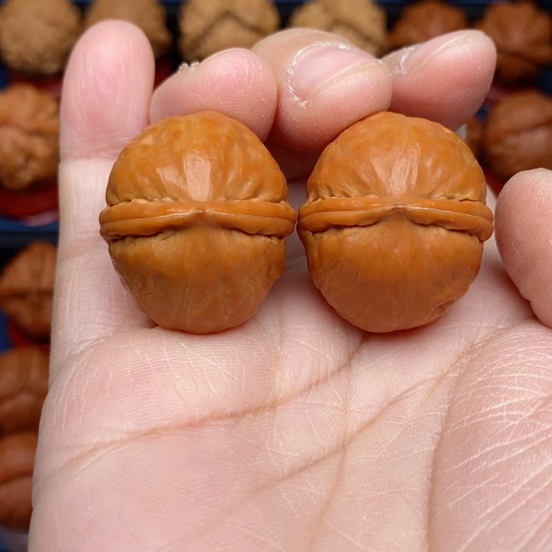 把件文玩核桃手捻野生精品龙珠