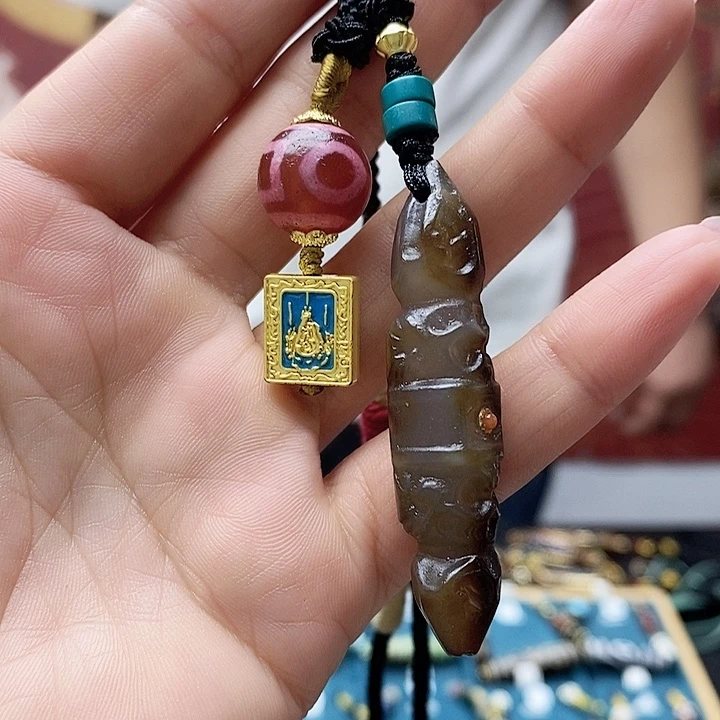 玛瑙/玉髓颈饰合金