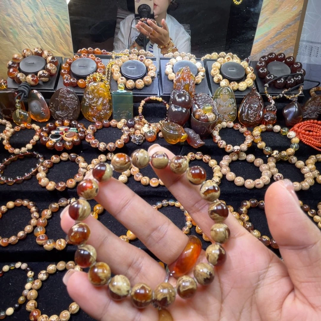 琥珀未镶嵌手串溶洞10