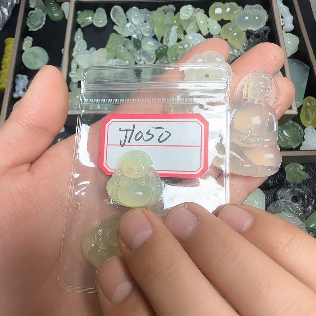 蛇纹石玉颈饰未镶嵌一**安