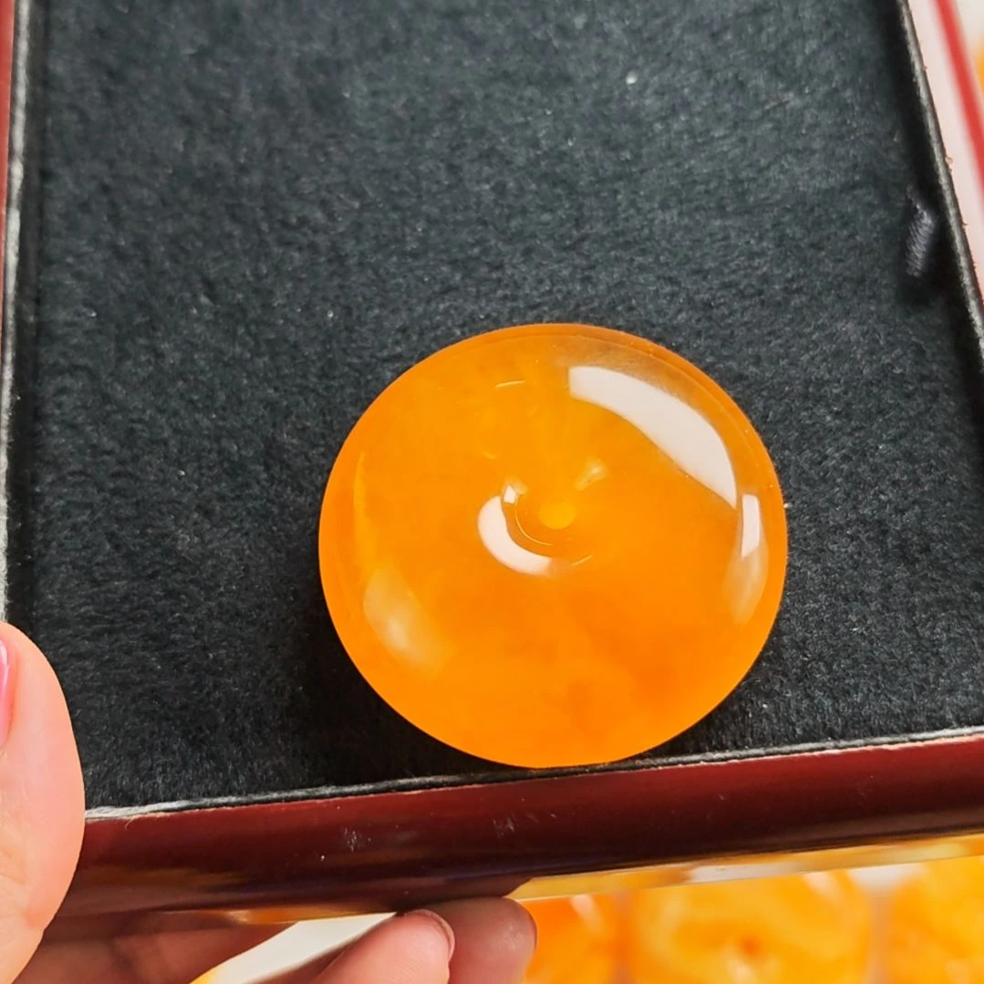 蜜蜡吊坠(赠链)未镶嵌