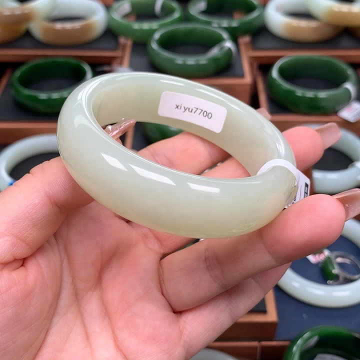 和田玉5758圈口未镶嵌