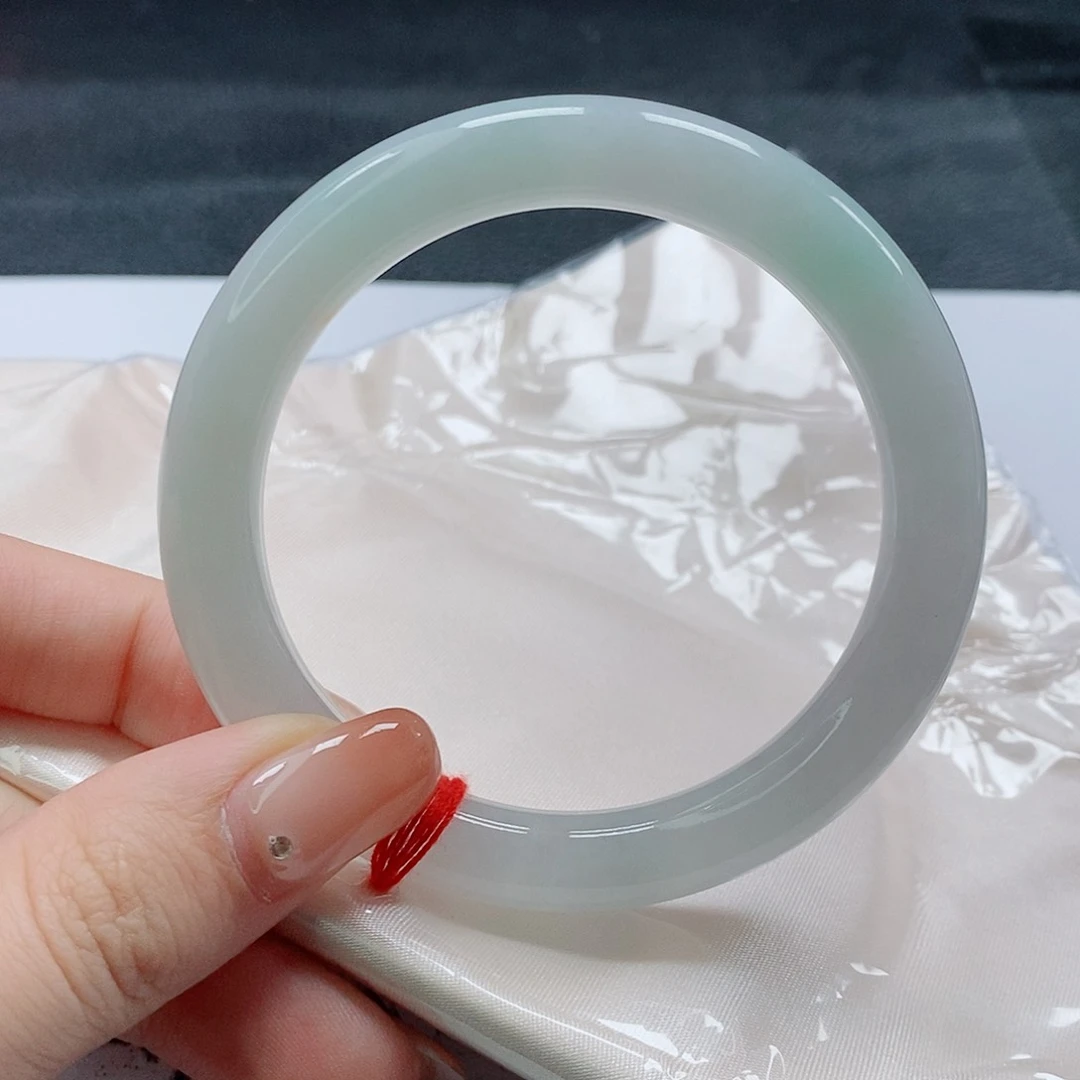 【闪购商品】未镶嵌手镯（圆镯）翡翠435号