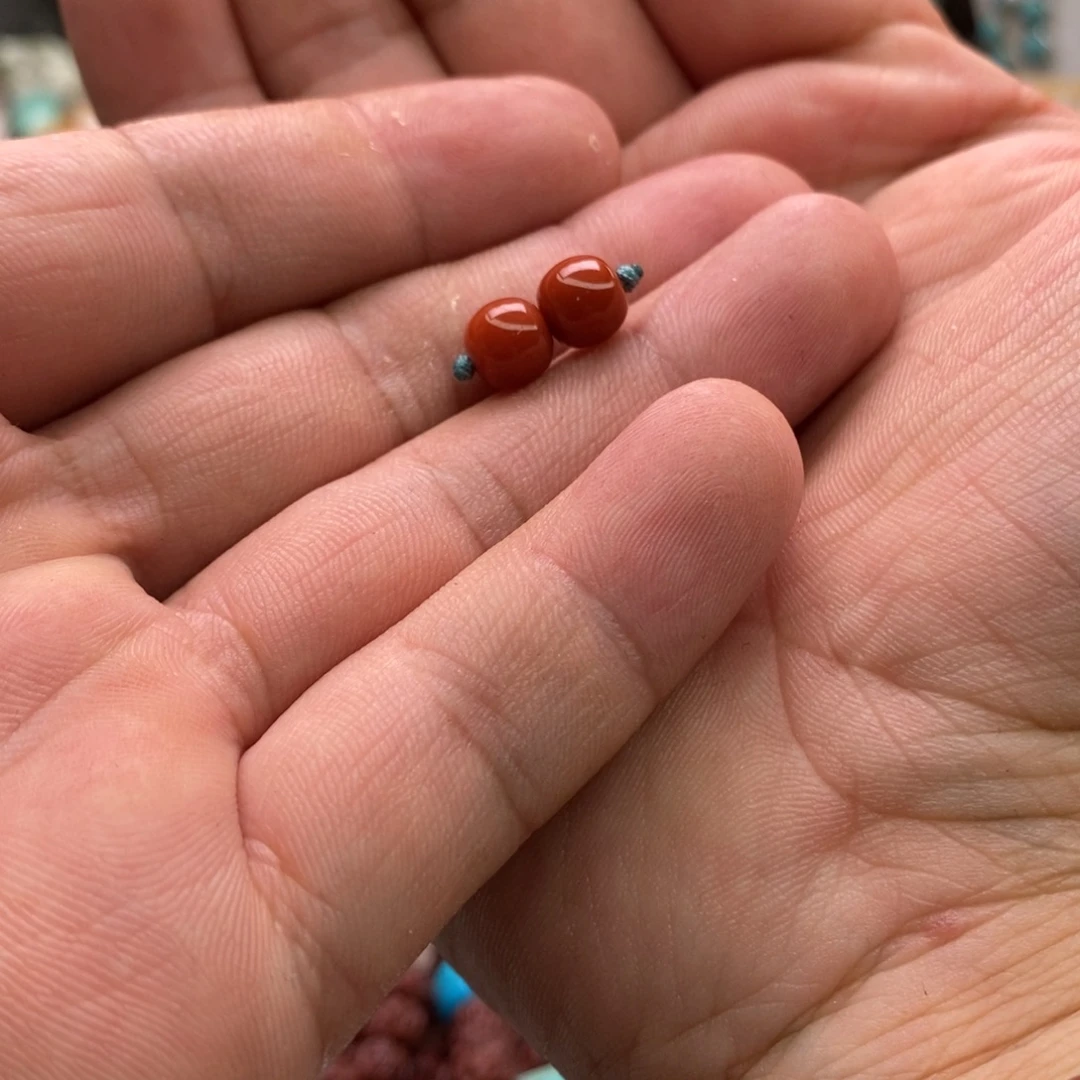 和***员合金对珠南红玛瑙