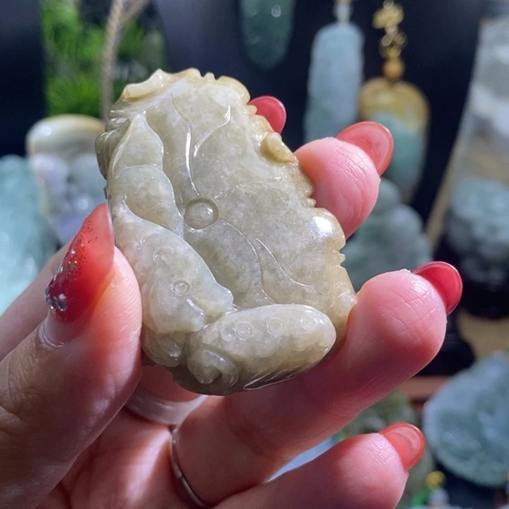 【闪购商品】颈饰未镶嵌翡翠荷叶