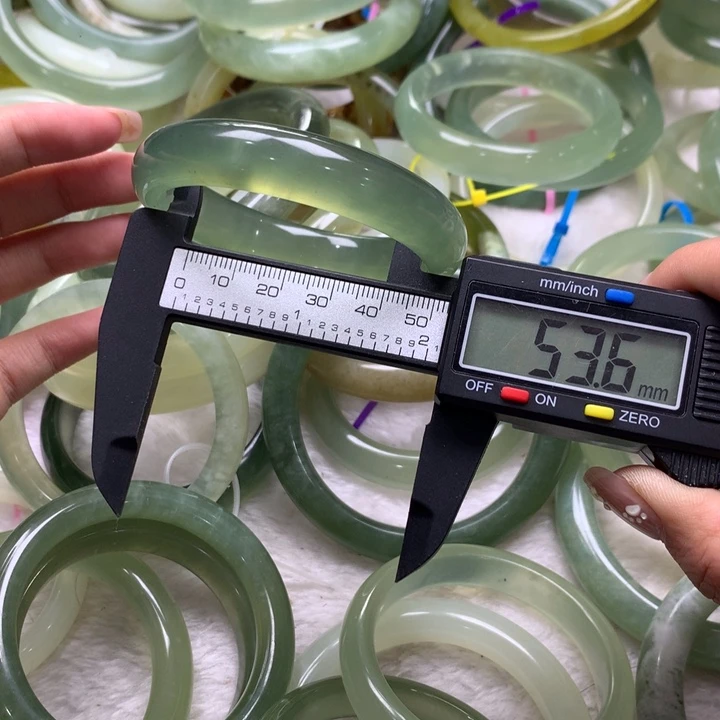 未镶嵌蛇纹石玉手镯115
