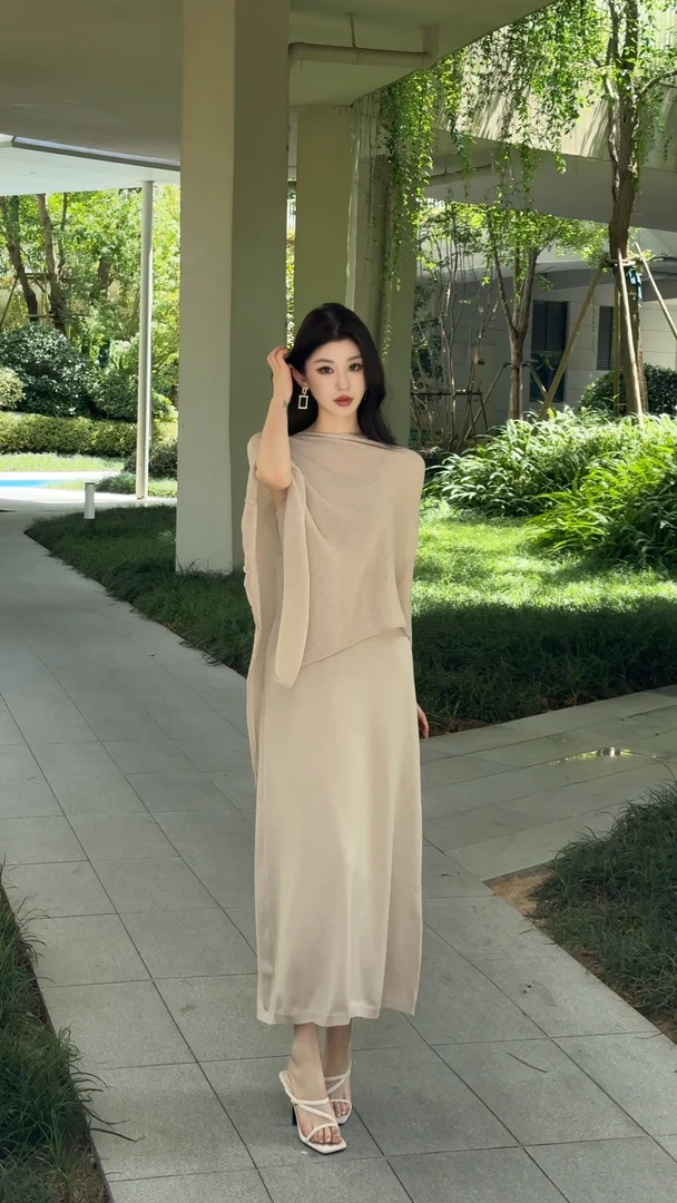 千绪惠子温柔风不规则针织披肩吊带裙斗篷两件套