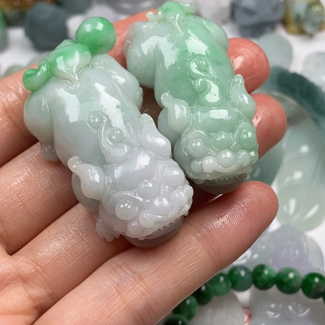 都***堰定制翡翠未镶嵌翡翠