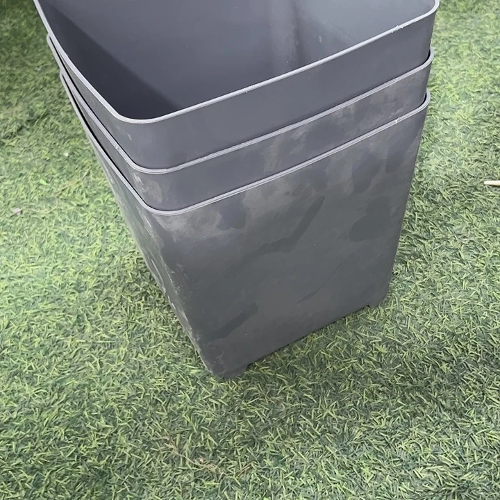 灰色方盆22外径22高3个盆