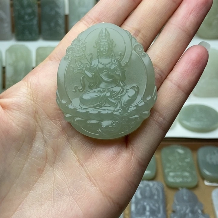 和田玉未镶嵌颈饰