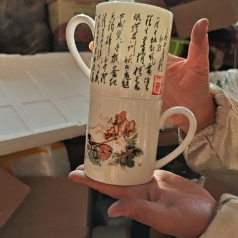 库存瓷片三打白骨精两个