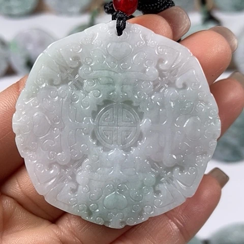翡翠颈饰未镶嵌饕餮福利