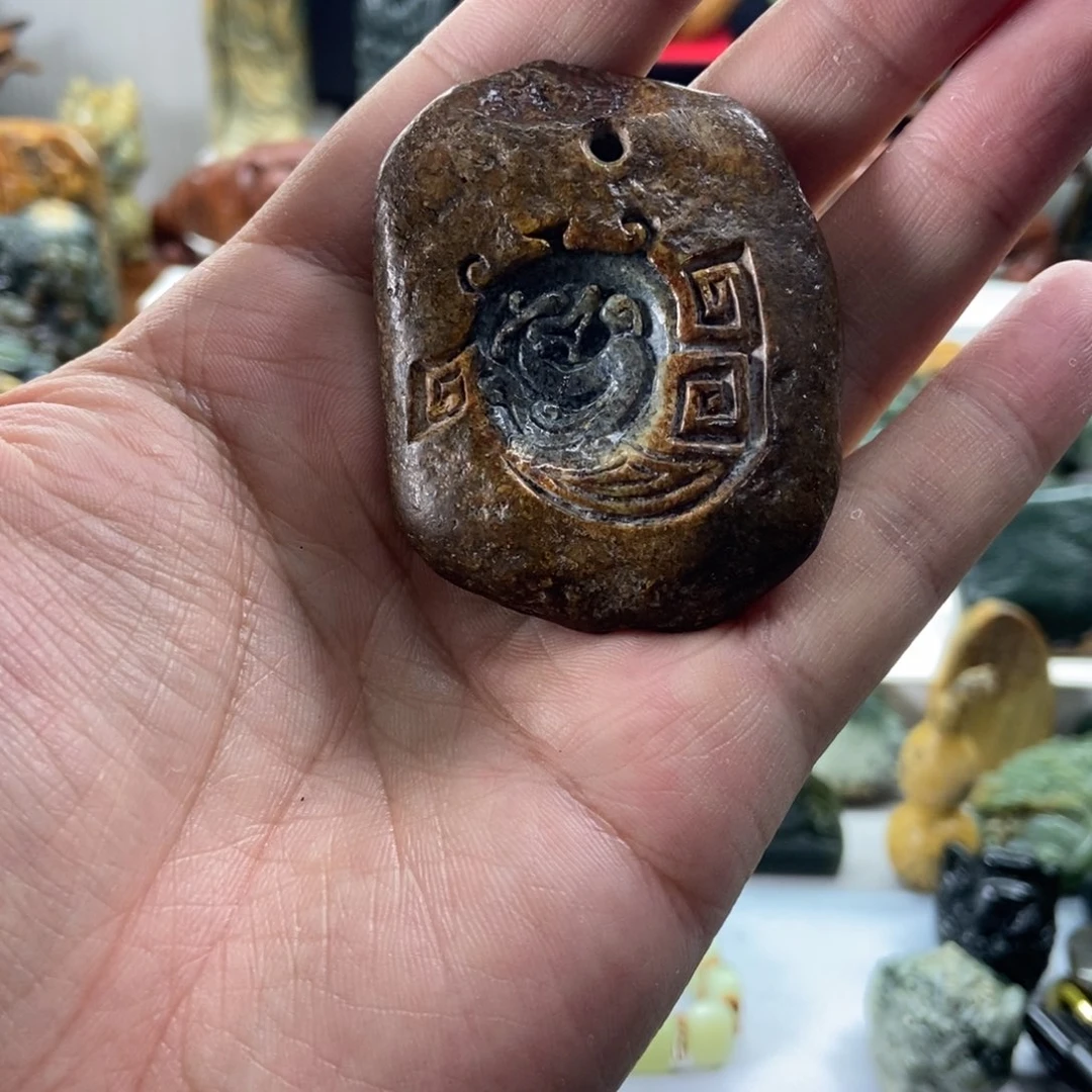 岫岩河磨玉（透闪石质玉）未镶嵌把件